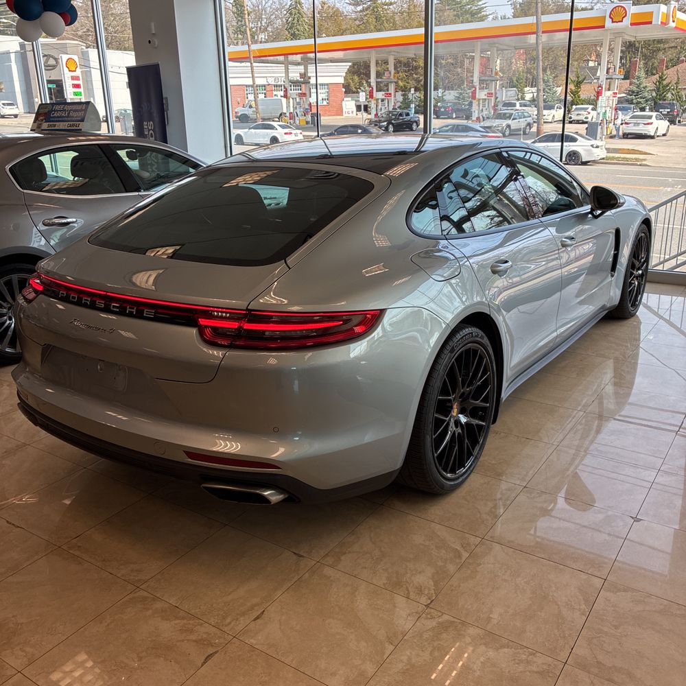 2020 Porsche Panamera 4