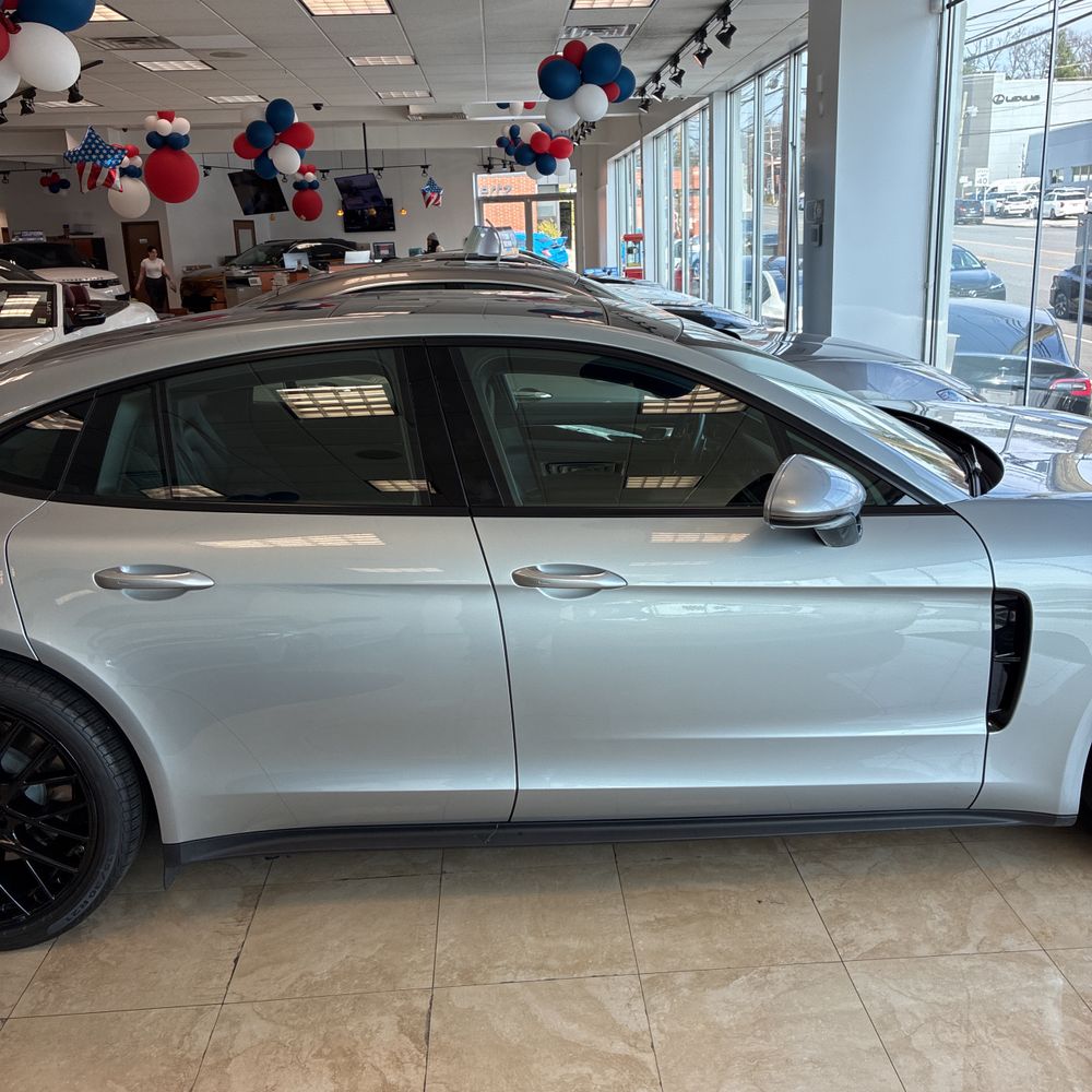 2020 Porsche Panamera 4