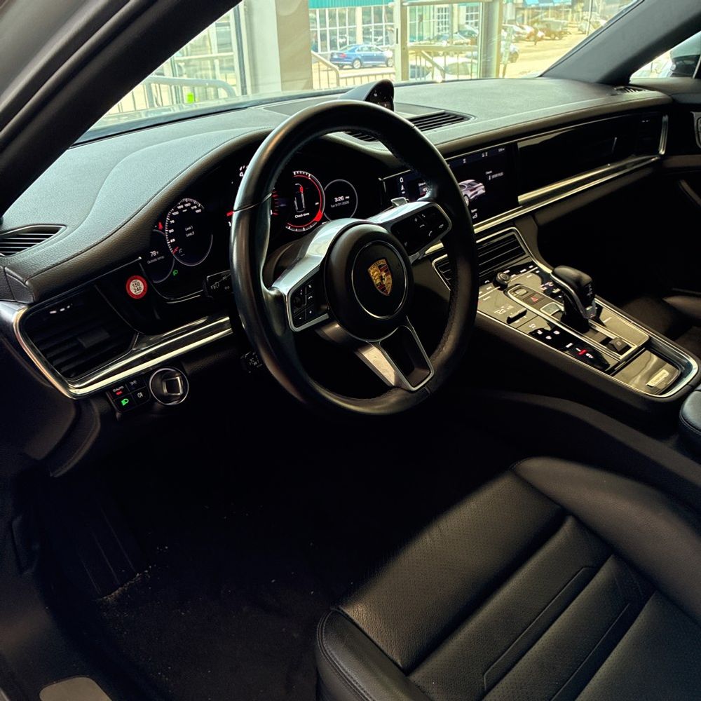 2020 Porsche Panamera 4