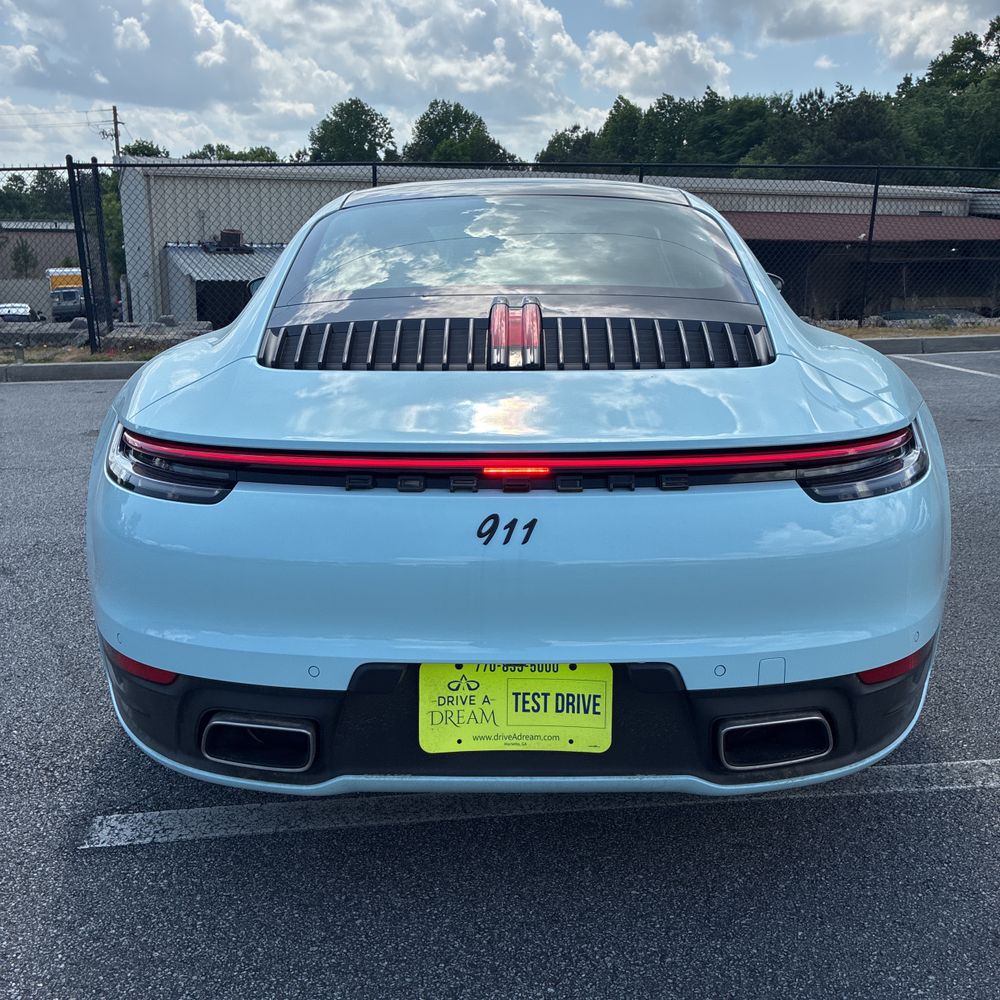 2024 Porsche 911 Carrera