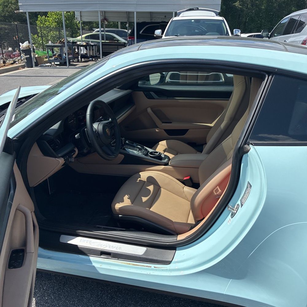 2024 Porsche 911 Carrera