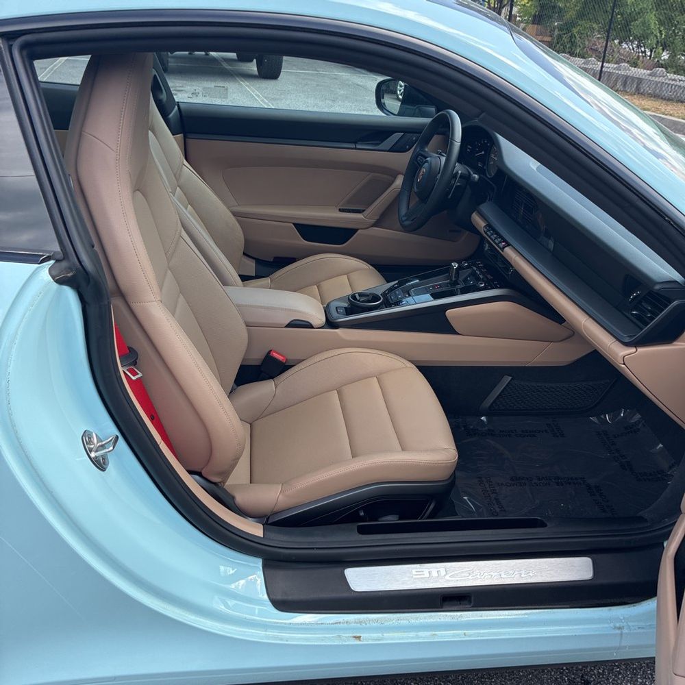 2024 Porsche 911 Carrera
