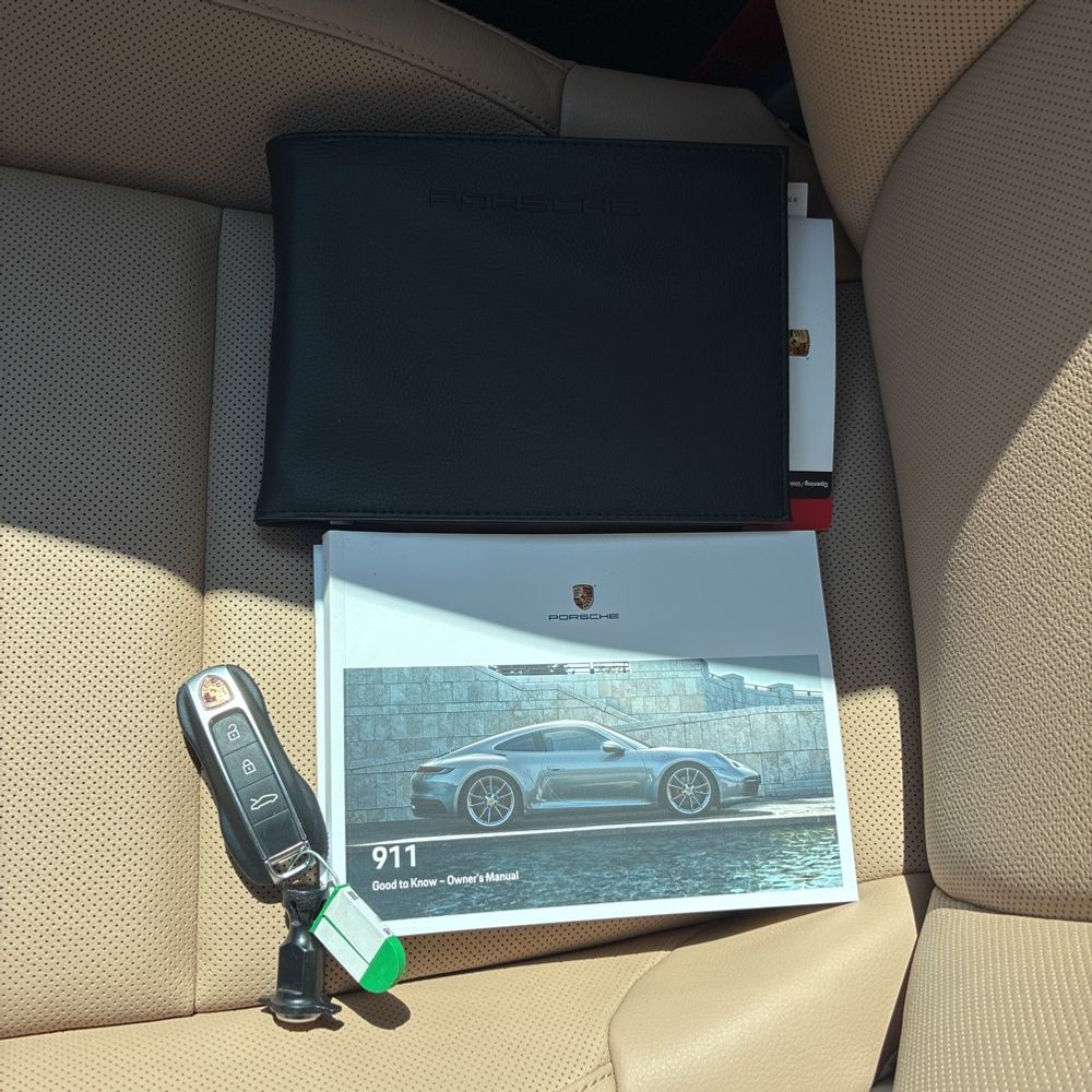 2024 Porsche 911 Carrera