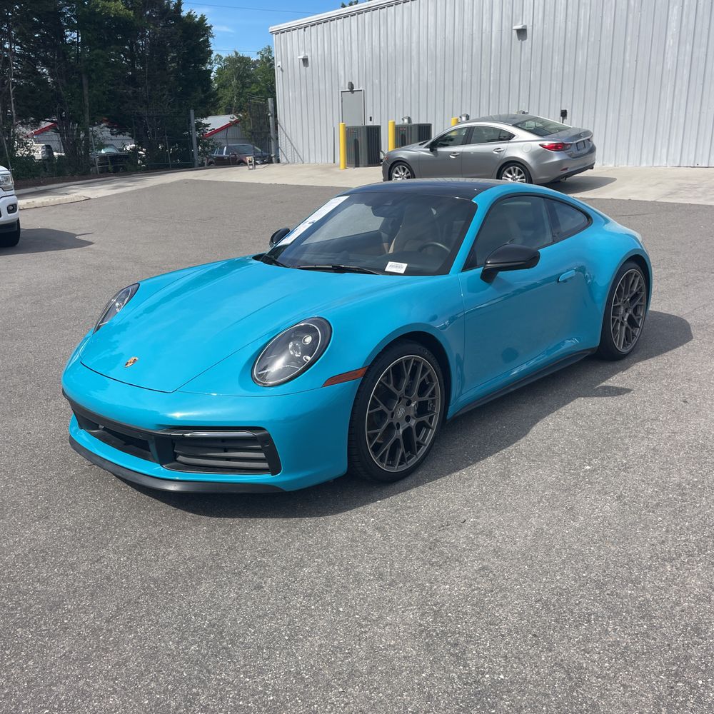 2021 Porsche 911 Carrera