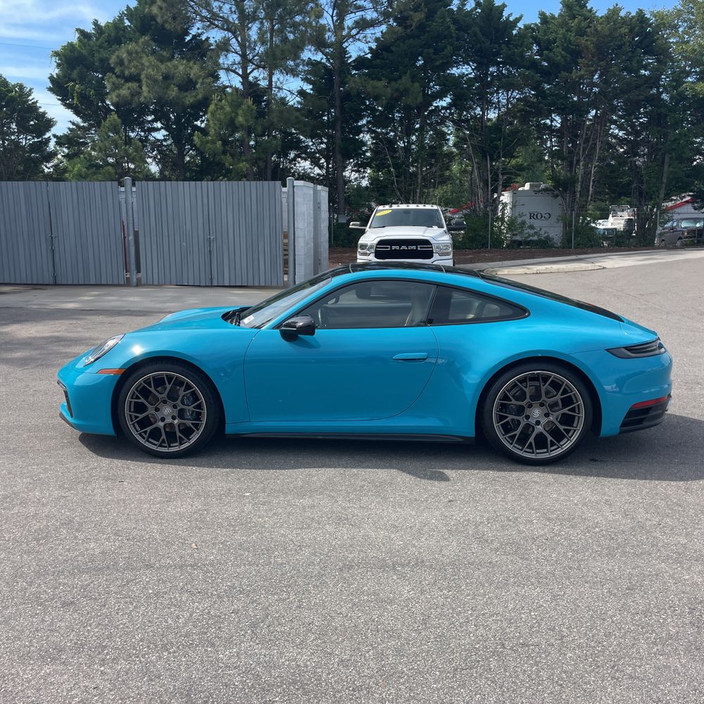 2021 Porsche 911 Carrera