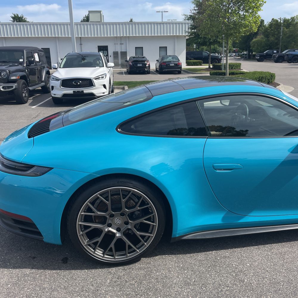 2021 Porsche 911 Carrera