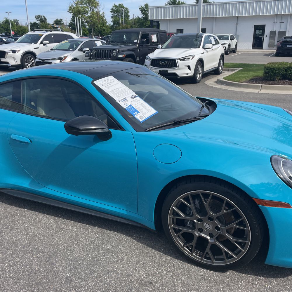 2021 Porsche 911 Carrera