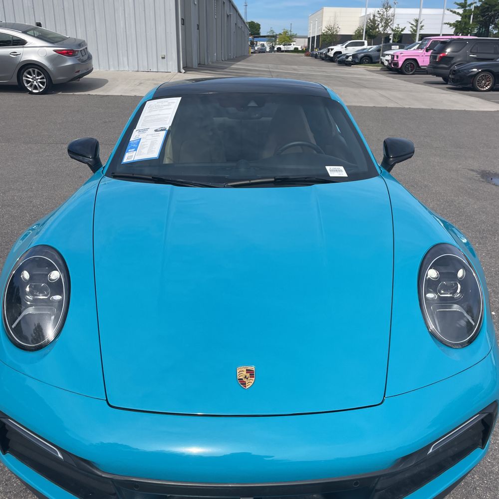 2021 Porsche 911 Carrera