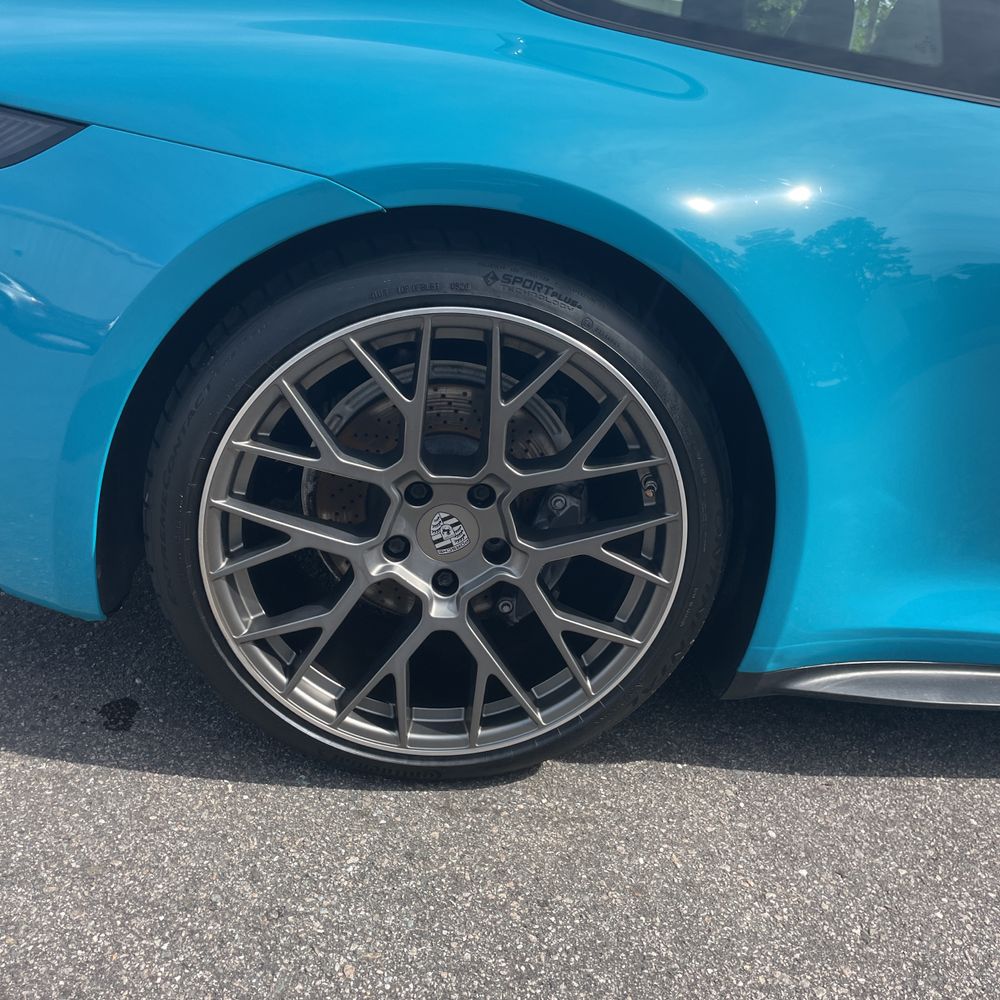2021 Porsche 911 Carrera