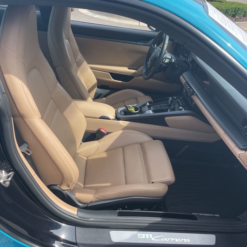 2021 Porsche 911 Carrera