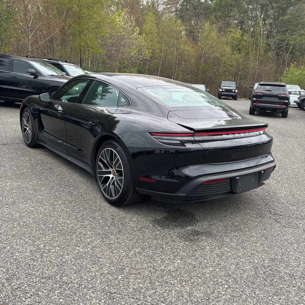 2024 Porsche Taycan