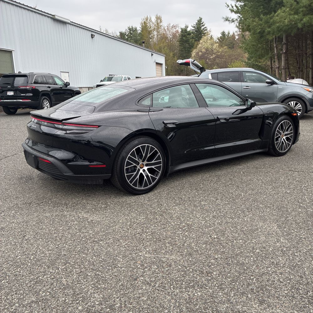 2024 Porsche Taycan