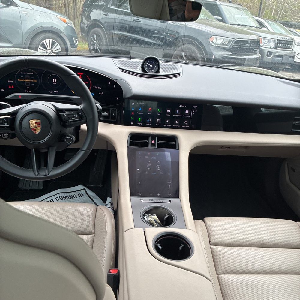 2024 Porsche Taycan