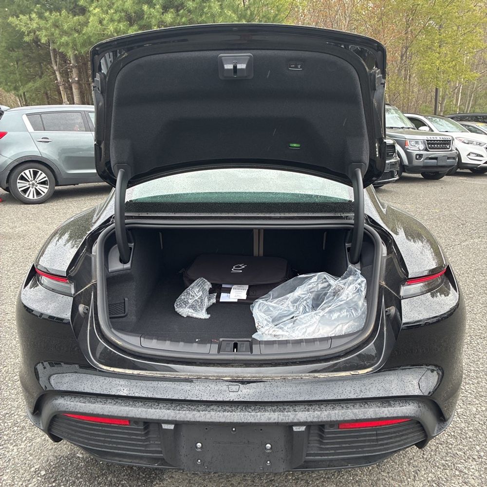 2024 Porsche Taycan