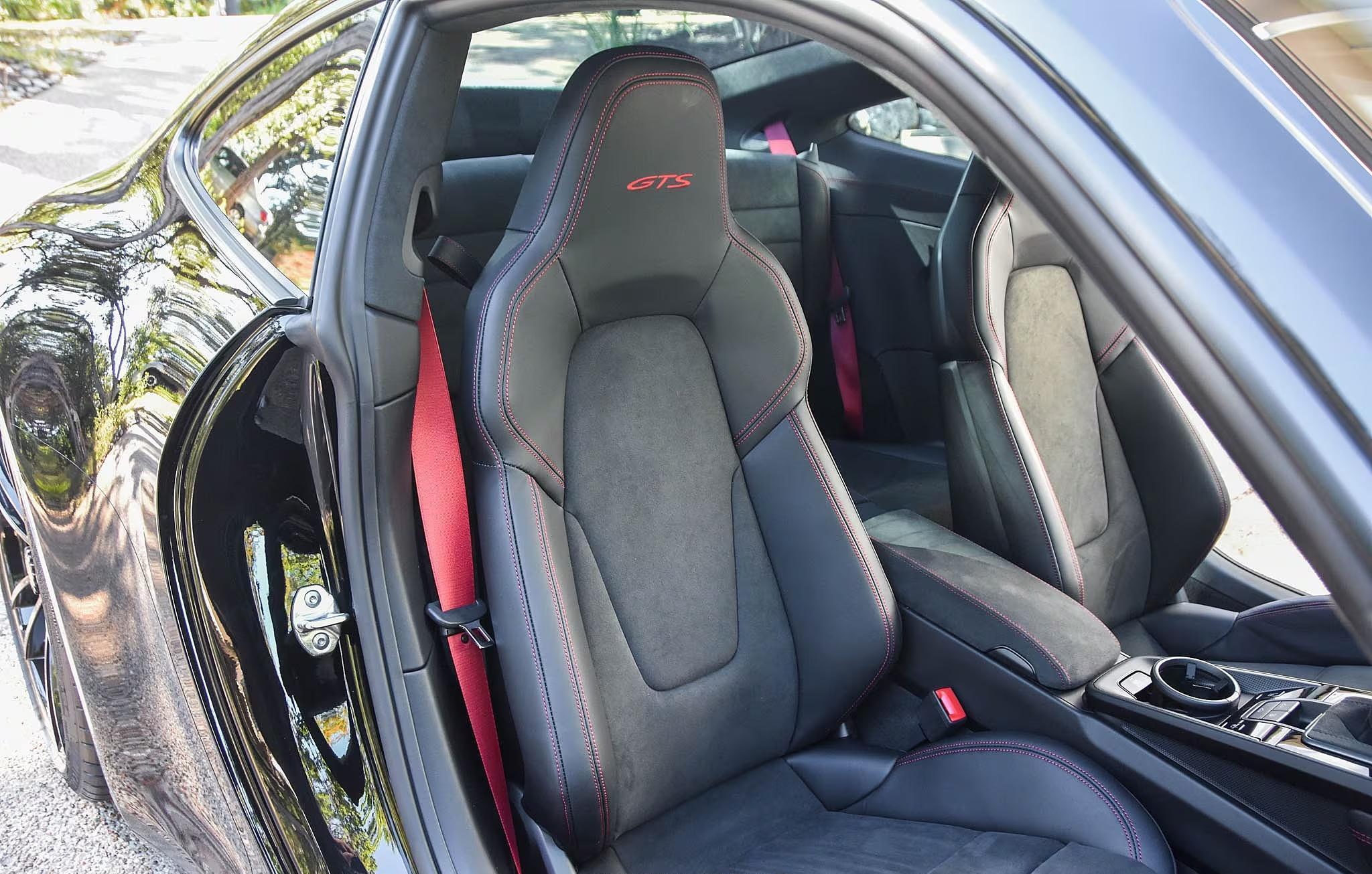 2024 Porsche 911 Carrera GTS