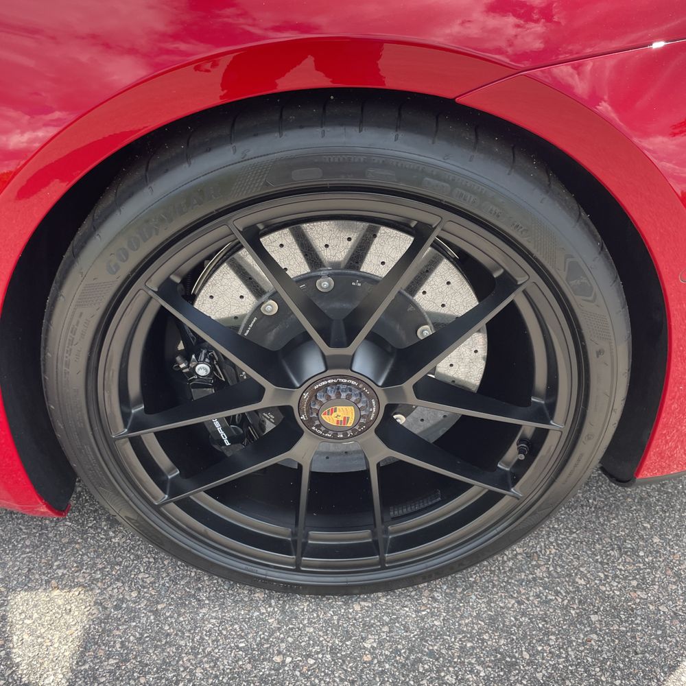 2025 Porsche 911 Carrera GTS