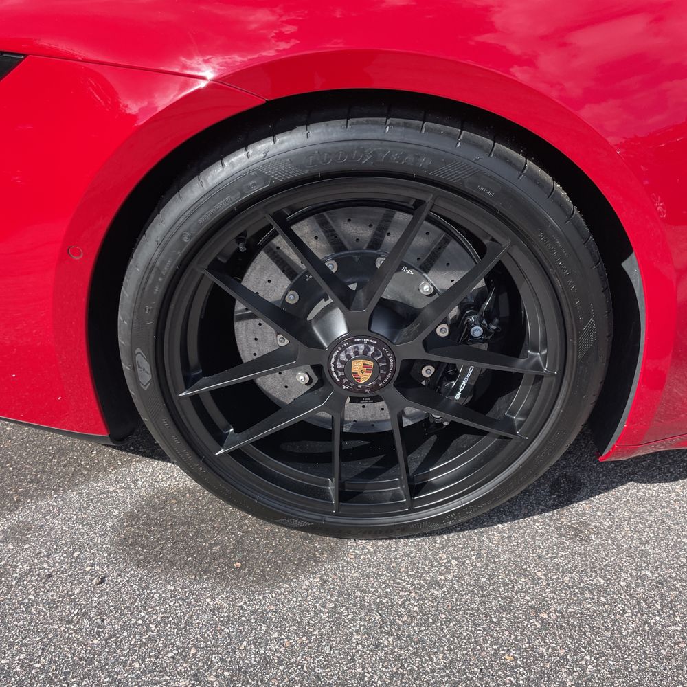 2025 Porsche 911 Carrera GTS