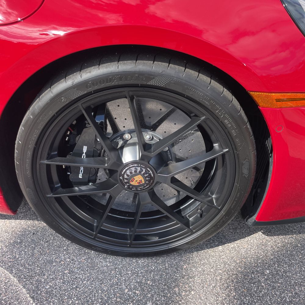 2025 Porsche 911 Carrera GTS