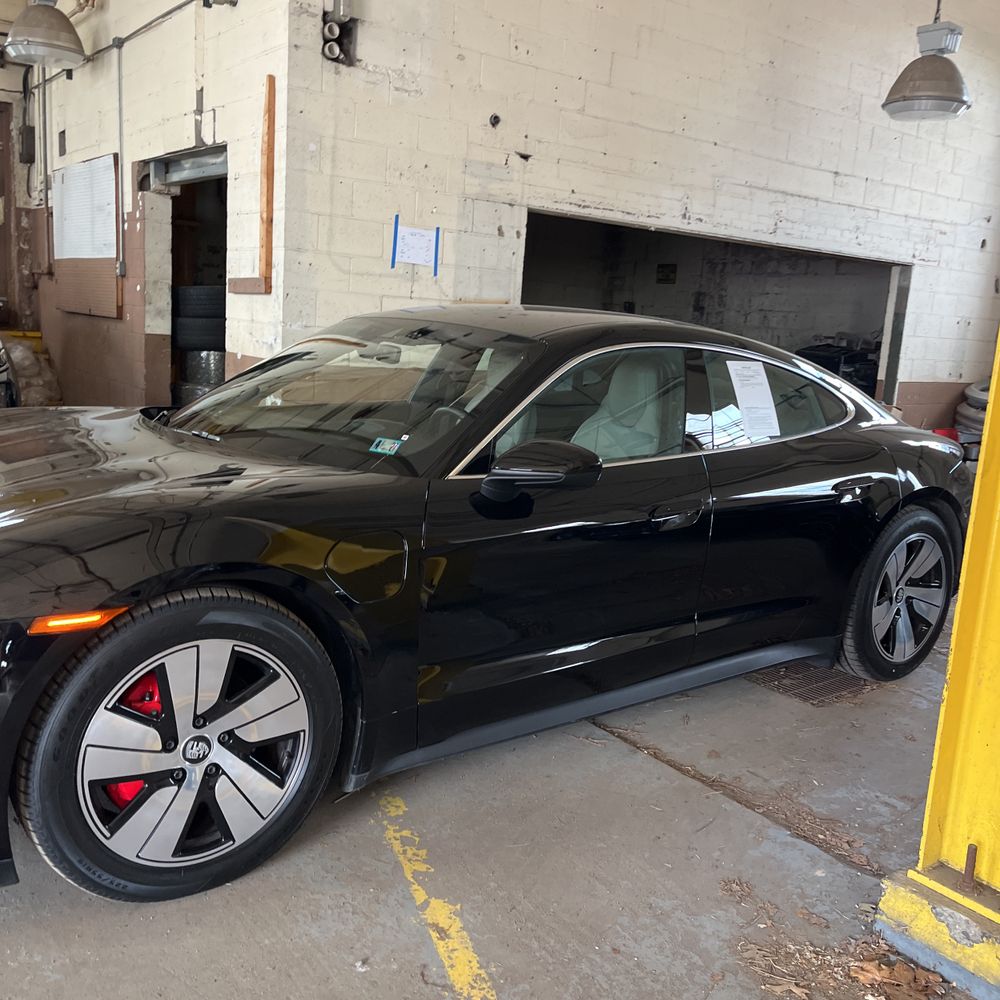 2024 Porsche Taycan 4S