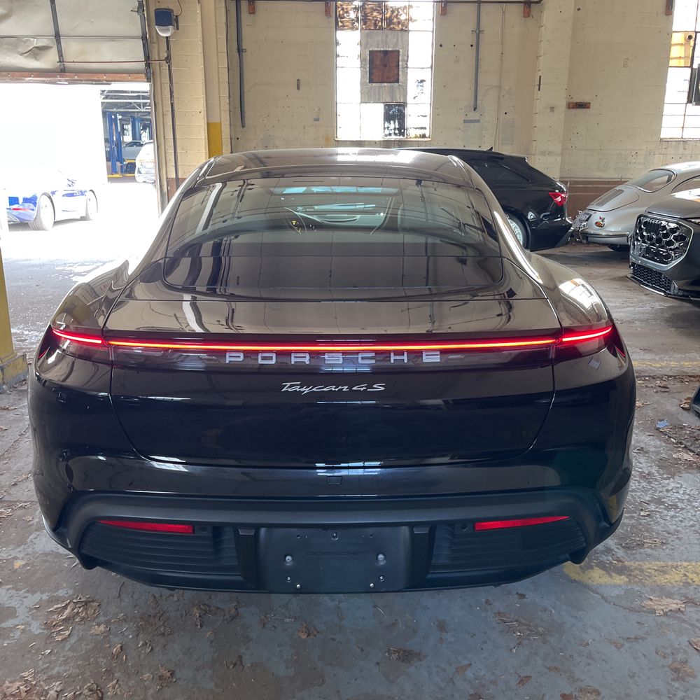 2024 Porsche Taycan 4S