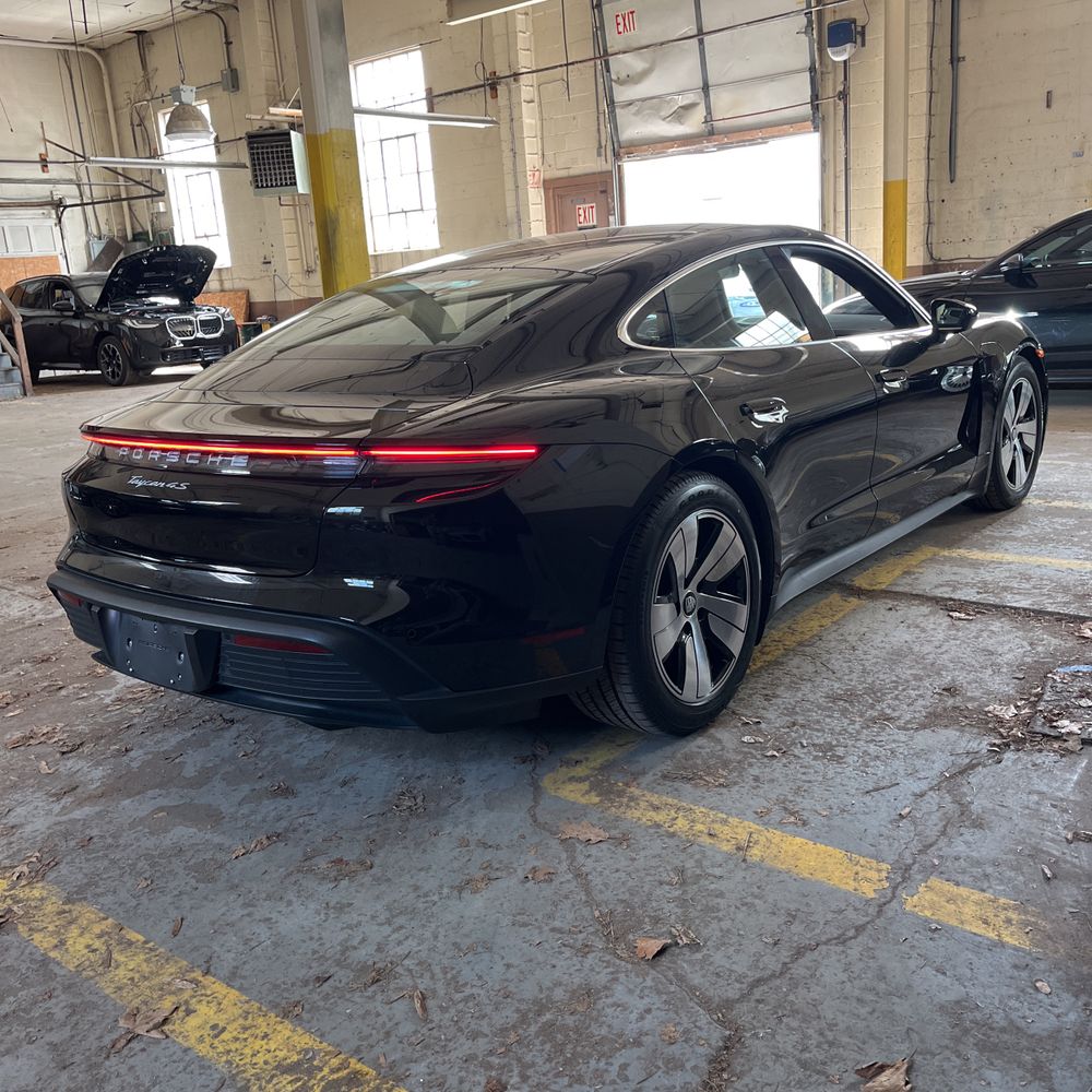 2024 Porsche Taycan 4S