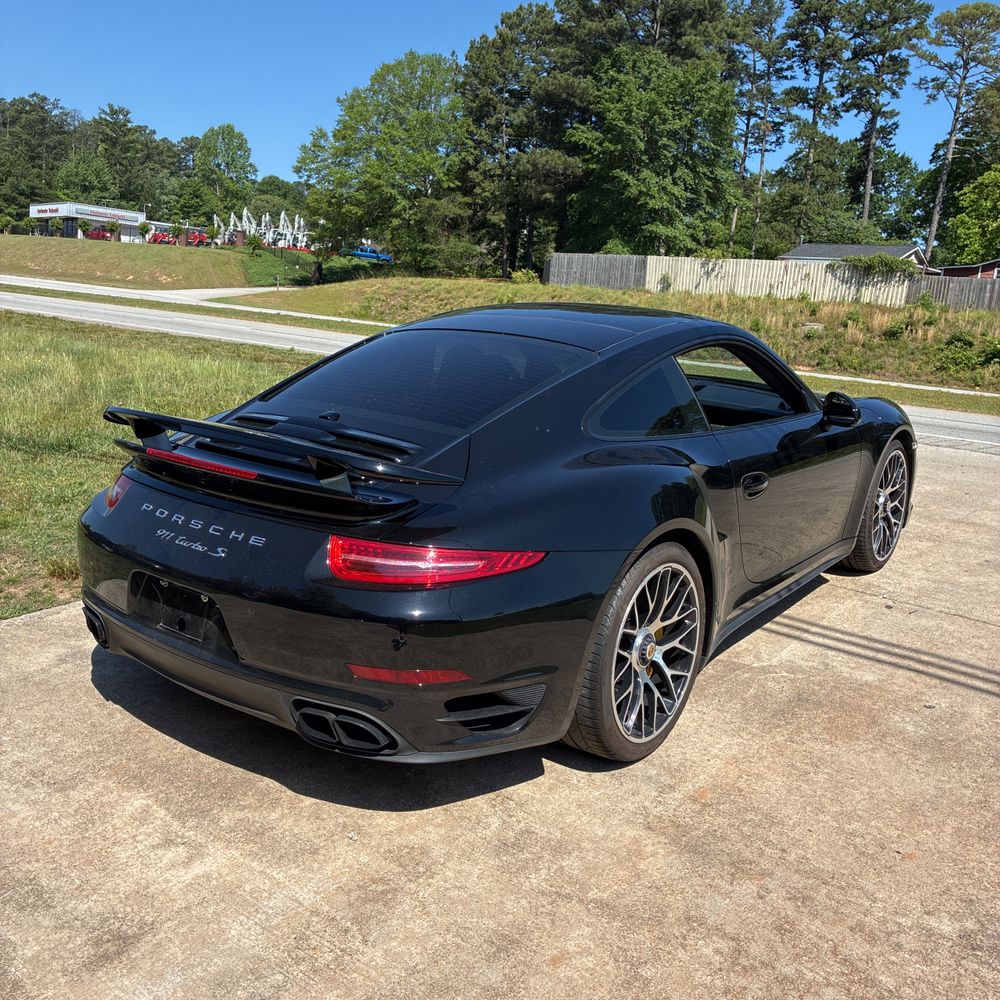 2016 Porsche 911 Turbo S