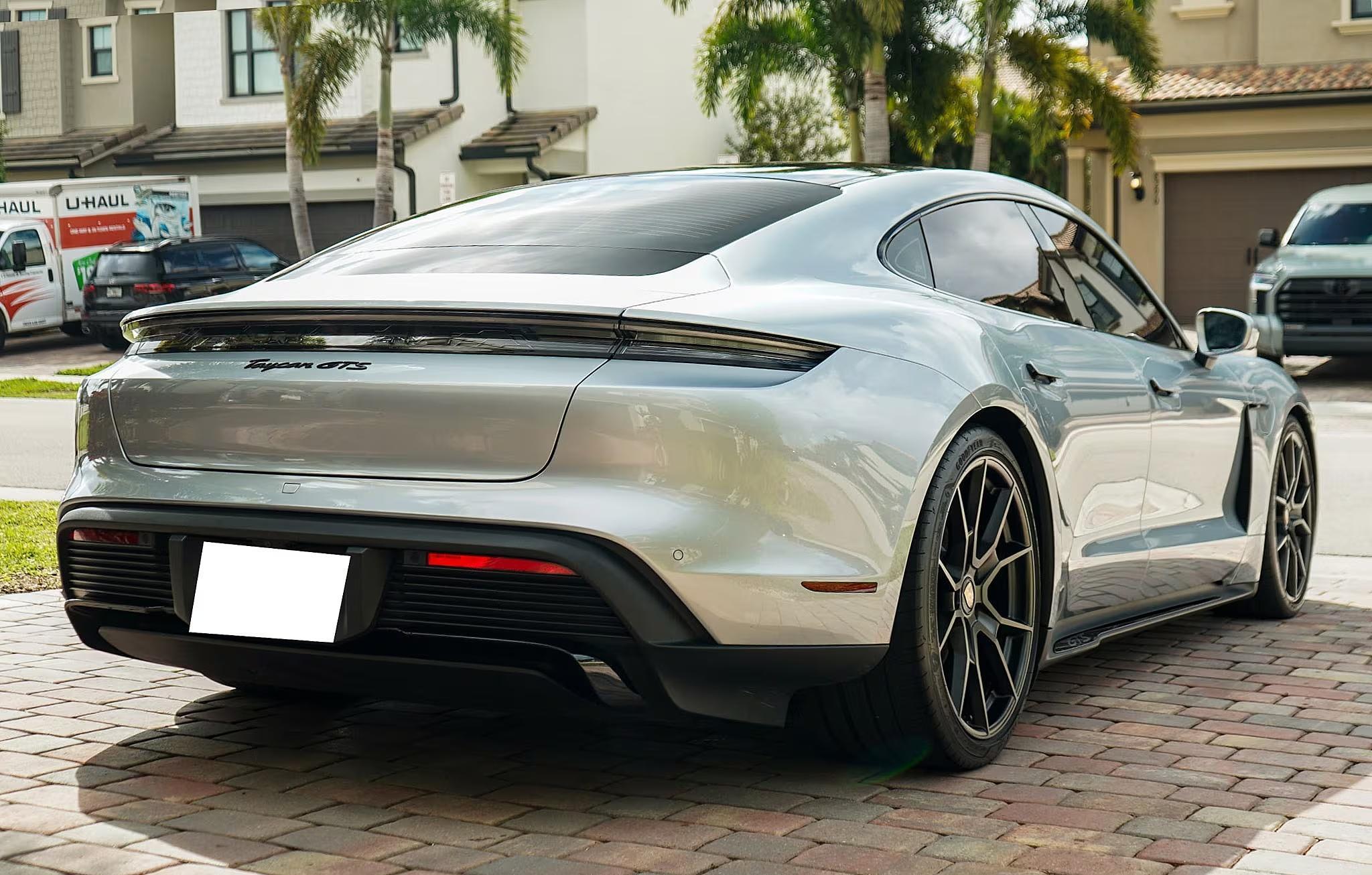 2024 Porsche Taycan GTS