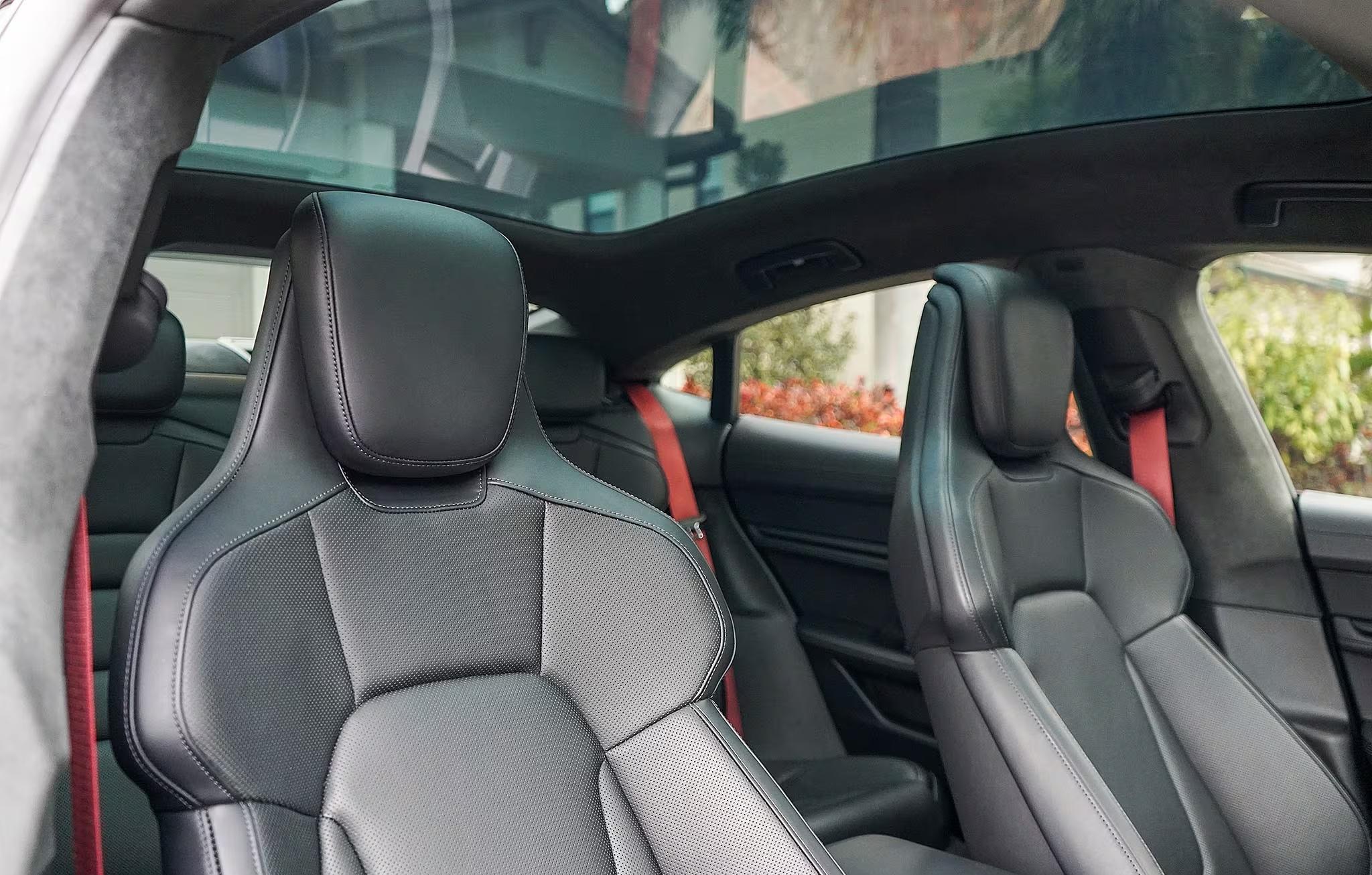 2024 Porsche Taycan GTS