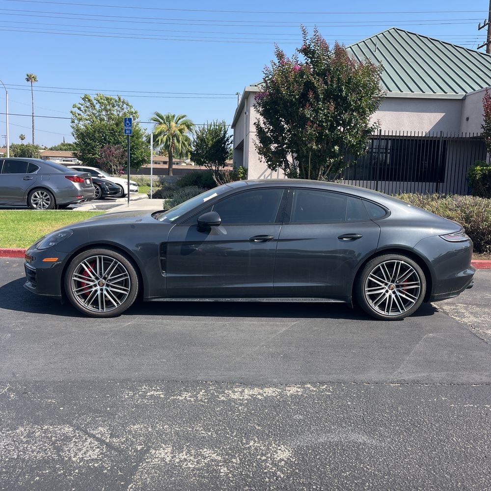 2022 Porsche Panamera GTS