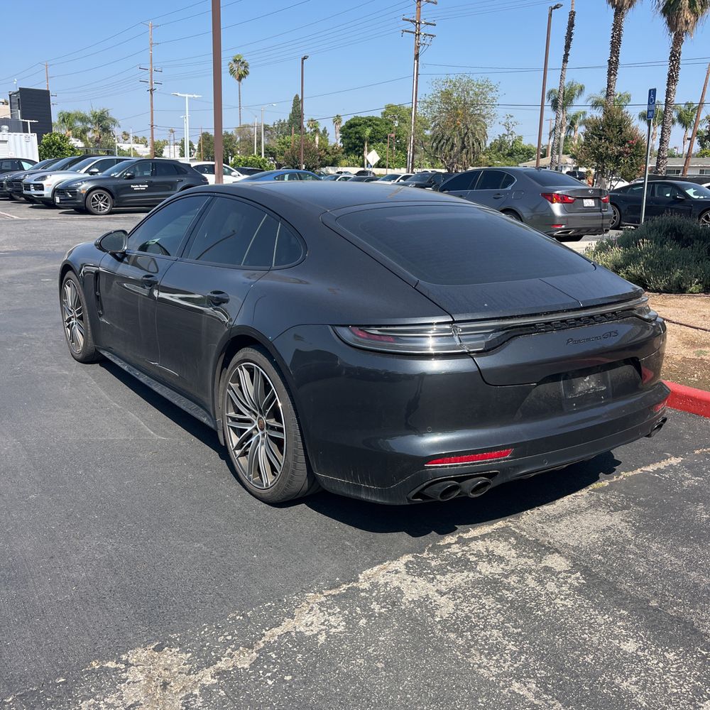 2022 Porsche Panamera GTS