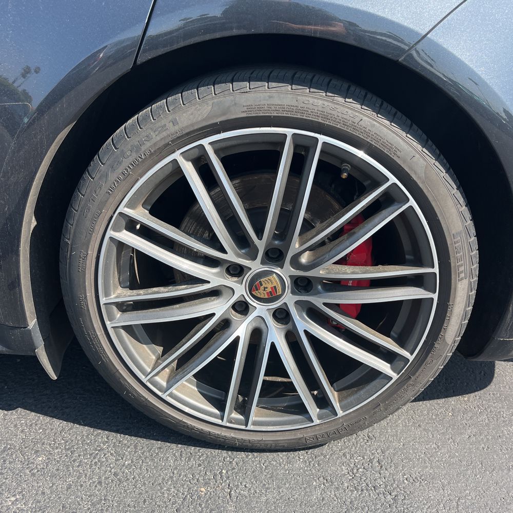 2022 Porsche Panamera GTS