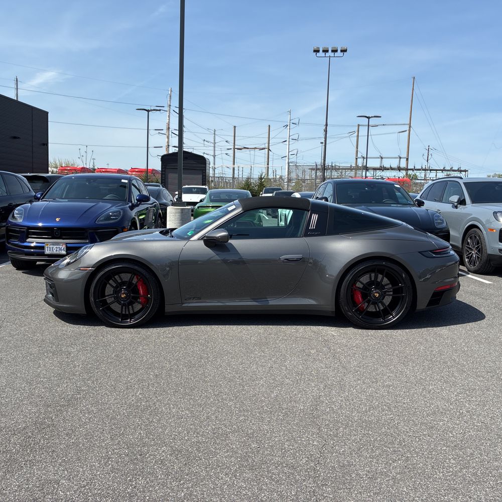 2024 Porsche 911 Targa 4 GTS