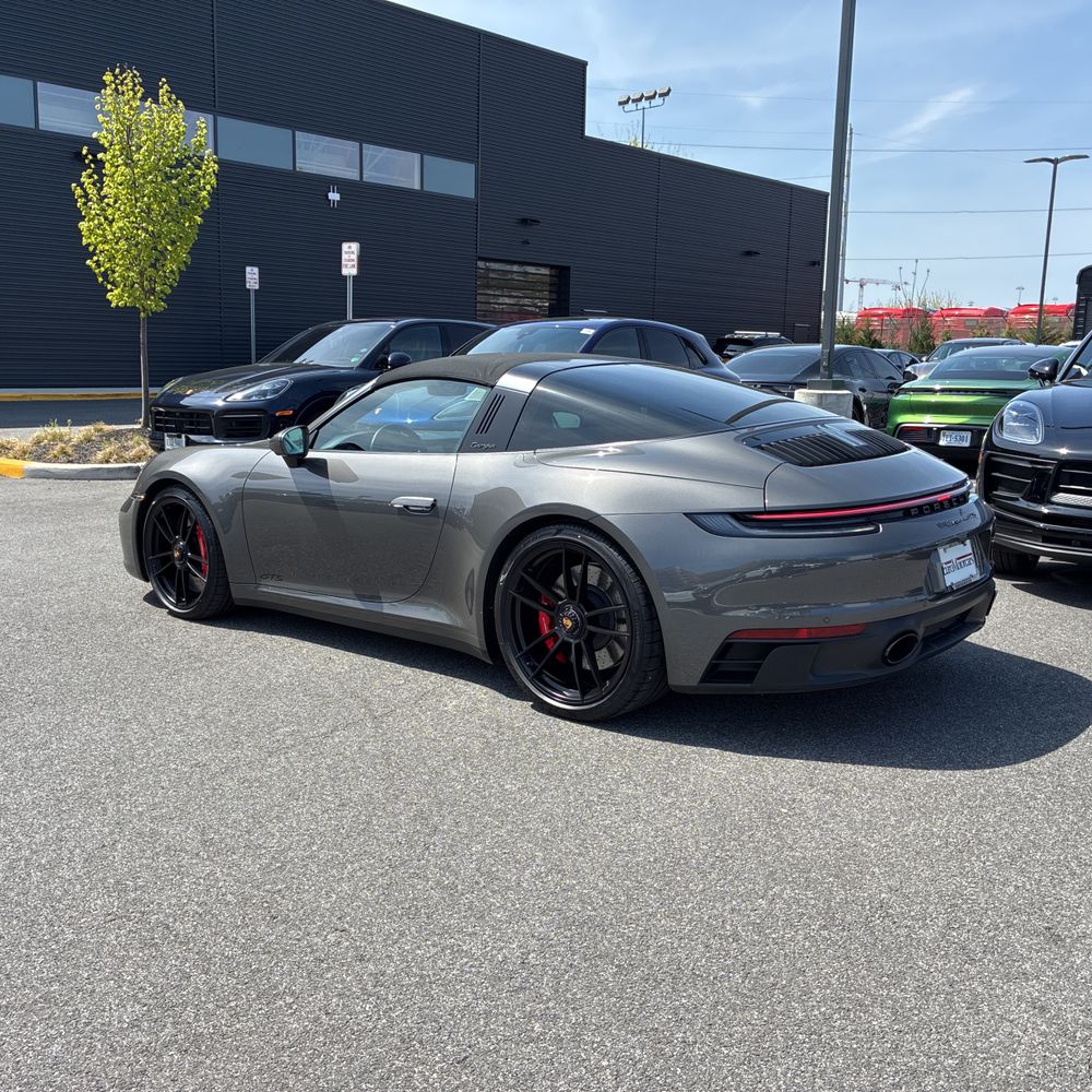 2024 Porsche 911 Targa 4 GTS