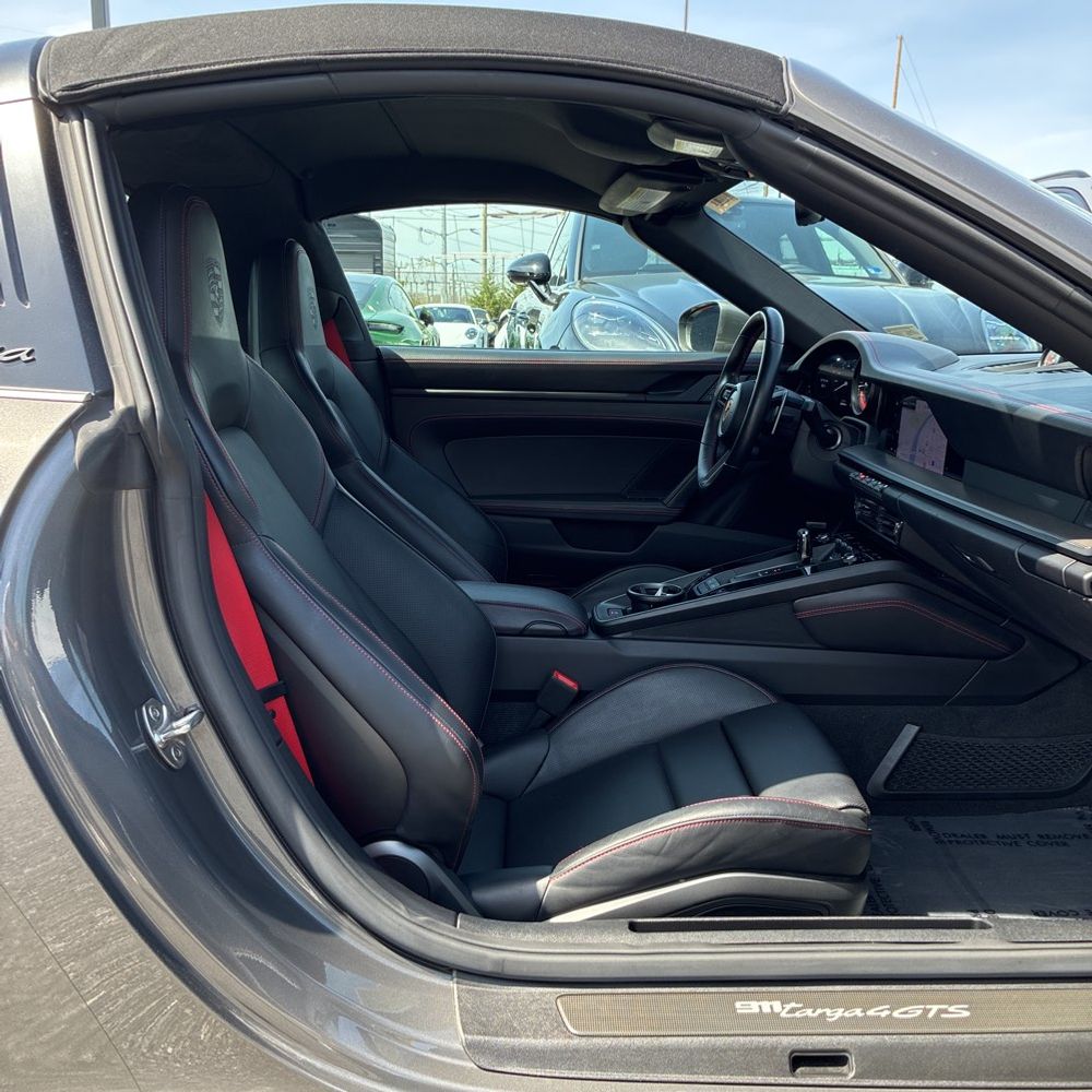 2024 Porsche 911 Targa 4 GTS