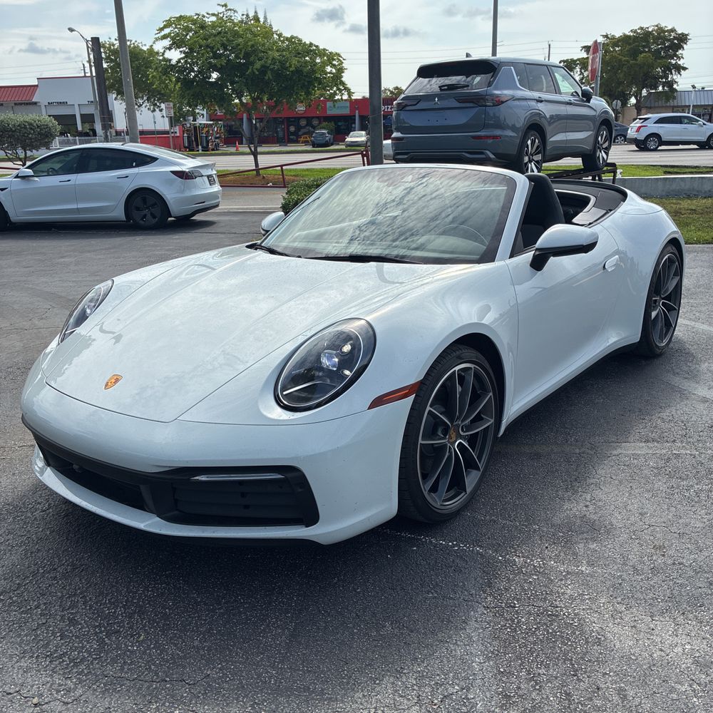 2023 Porsche 911 Carrera Cabriolet