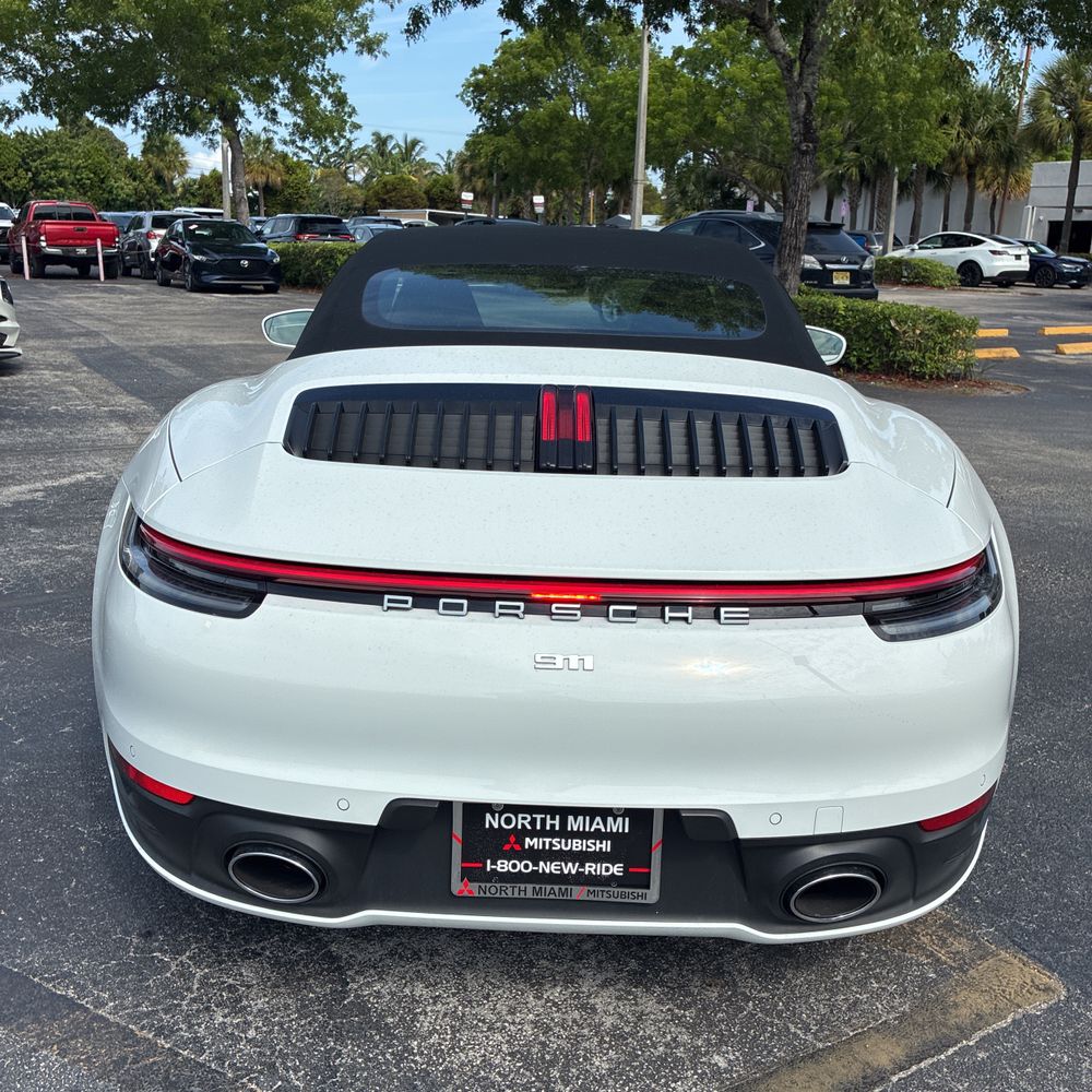 2023 Porsche 911 Carrera Cabriolet