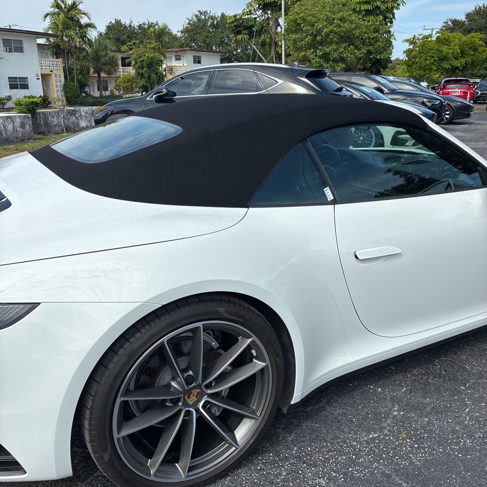 2023 Porsche 911 Carrera Cabriolet