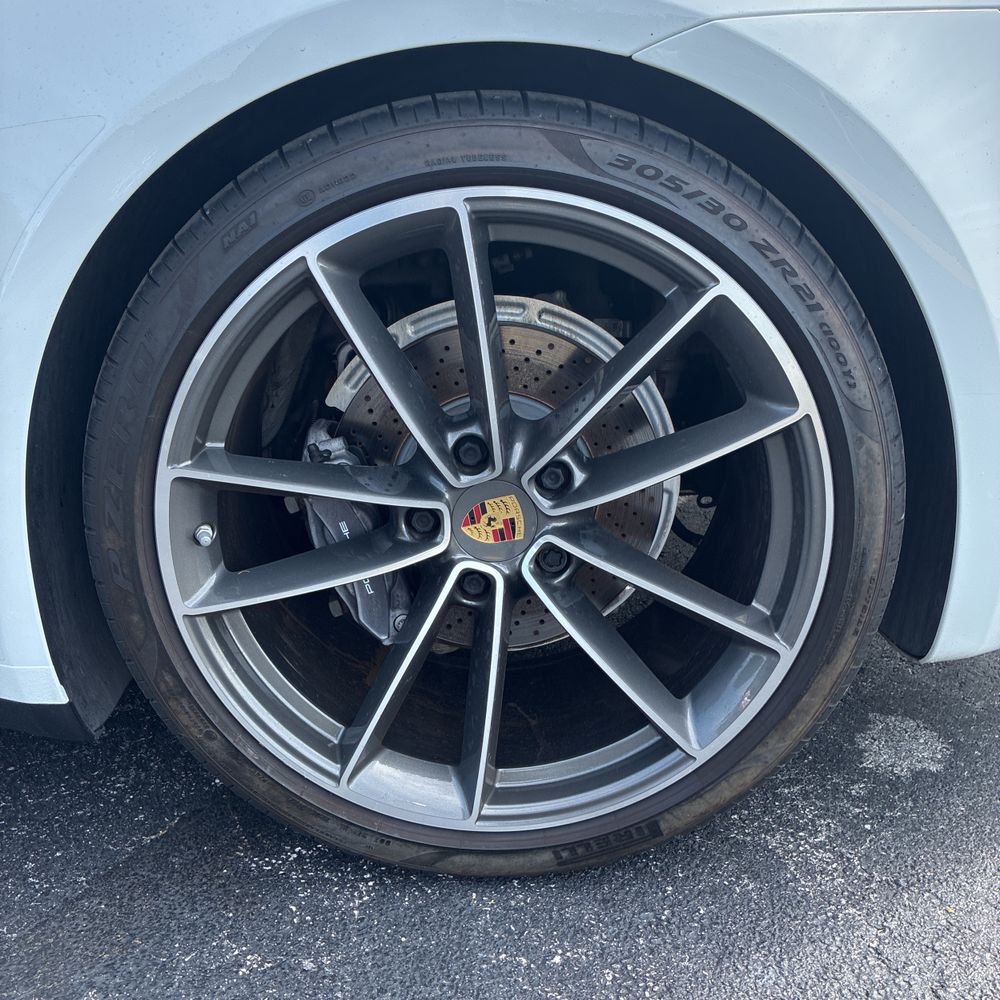 2023 Porsche 911 Carrera Cabriolet