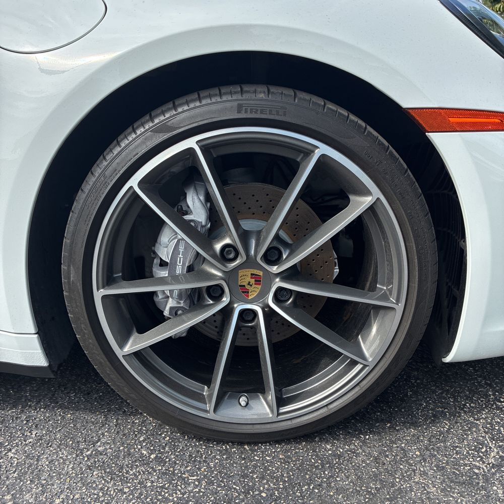2023 Porsche 911 Carrera Cabriolet
