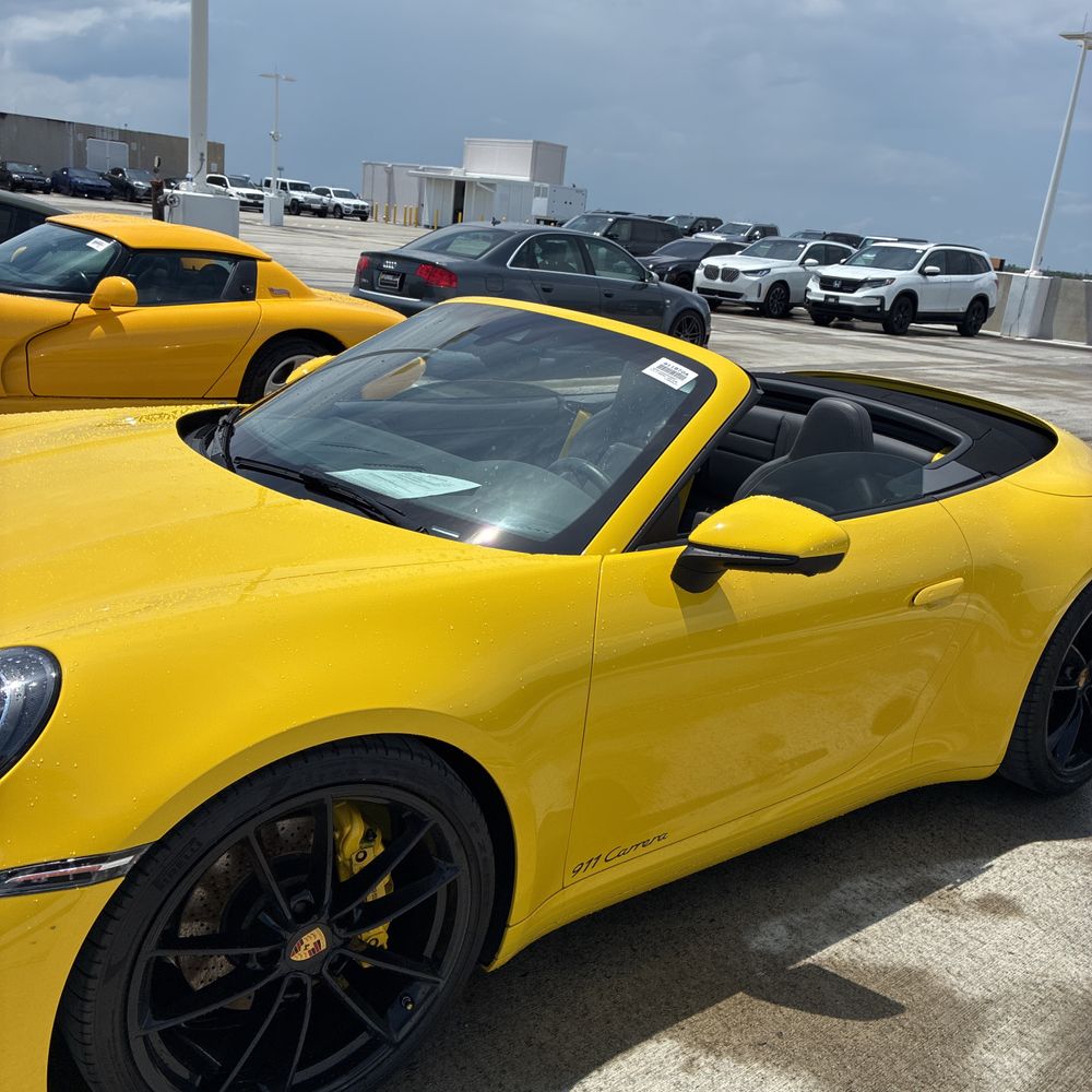 2022 Porsche 911 Carrera Cabriolet