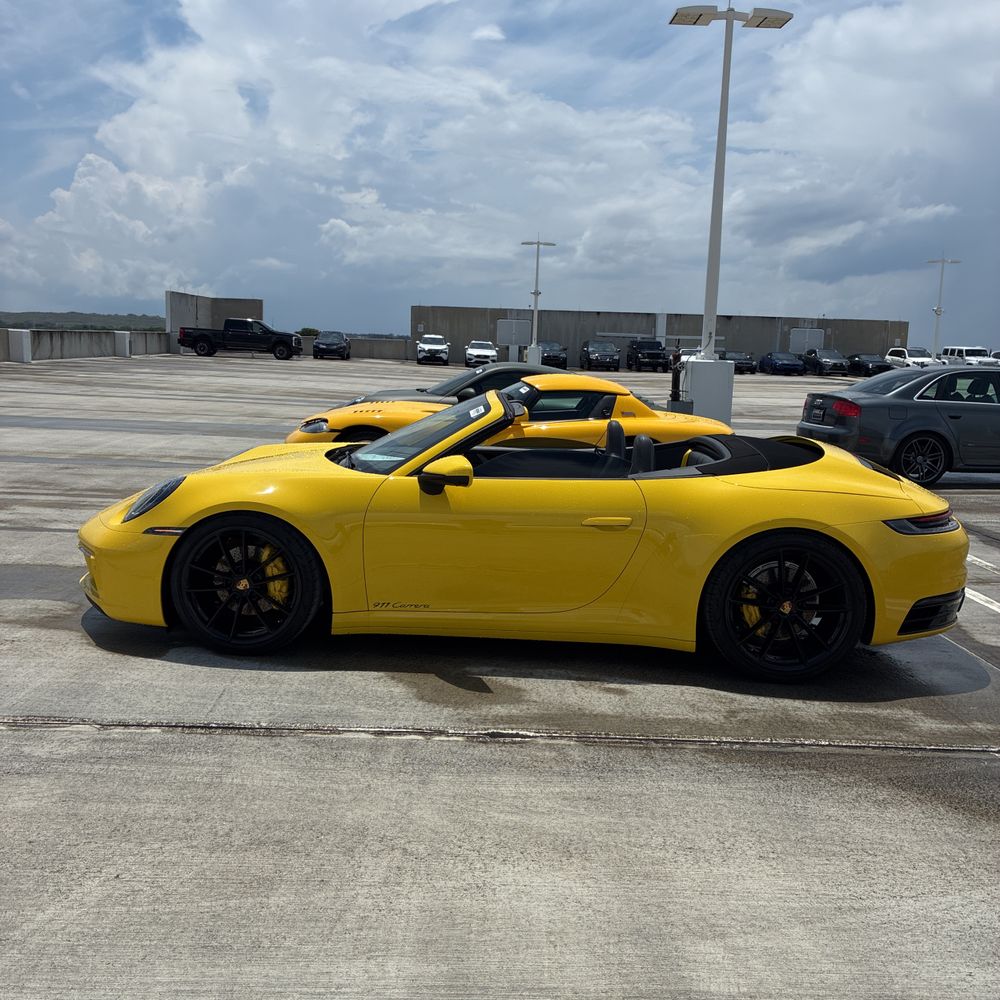 2022 Porsche 911 Carrera Cabriolet