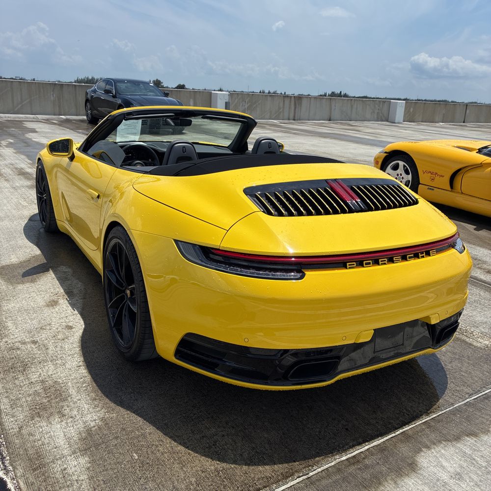 2022 Porsche 911 Carrera Cabriolet