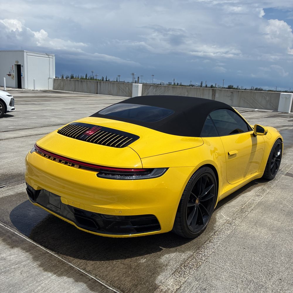 2022 Porsche 911 Carrera Cabriolet