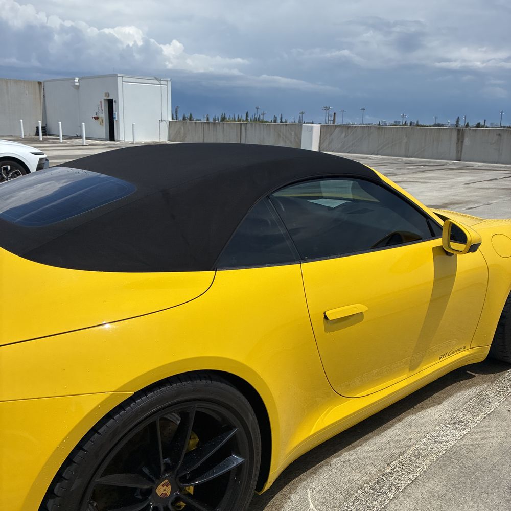 2022 Porsche 911 Carrera Cabriolet