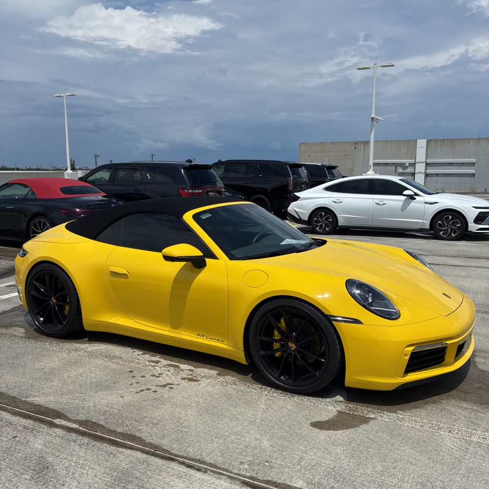 2022 Porsche 911 Carrera Cabriolet
