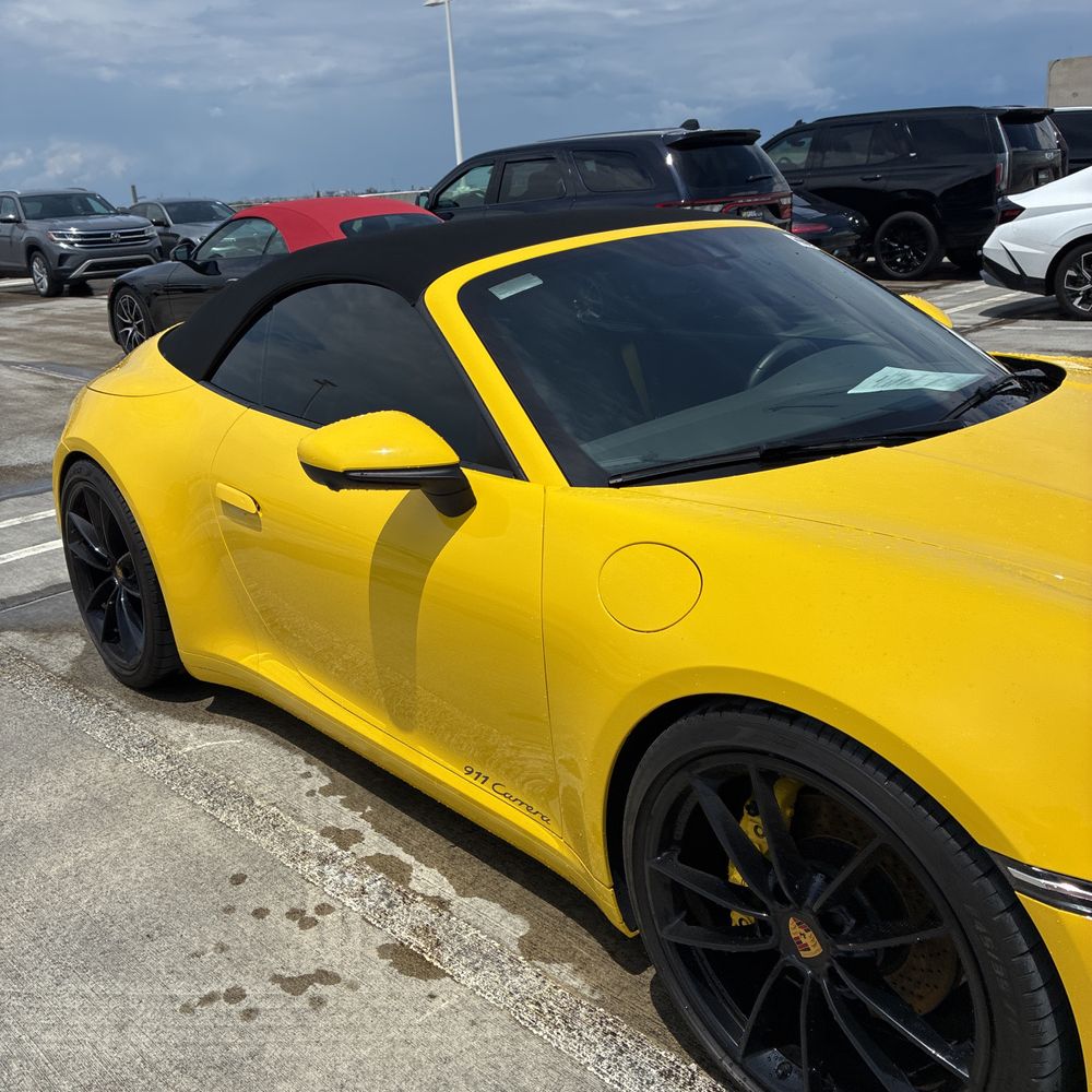 2022 Porsche 911 Carrera Cabriolet