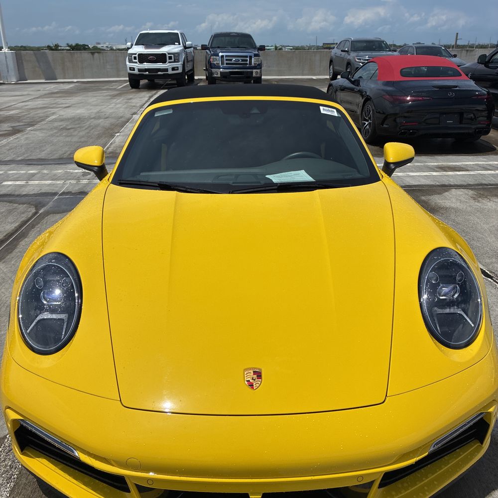 2022 Porsche 911 Carrera Cabriolet