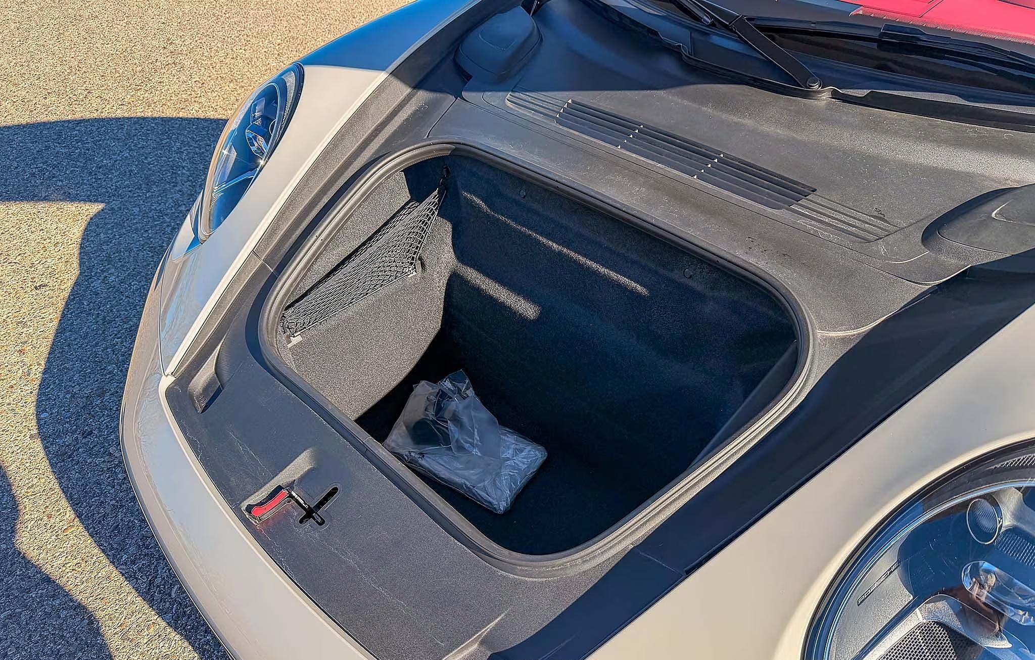 2024 Porsche 911 Carrera Cabriolet