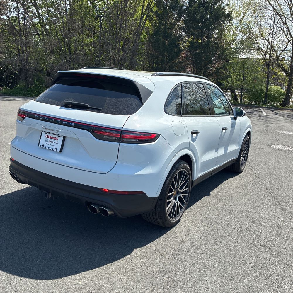 2022 Porsche Cayenne S