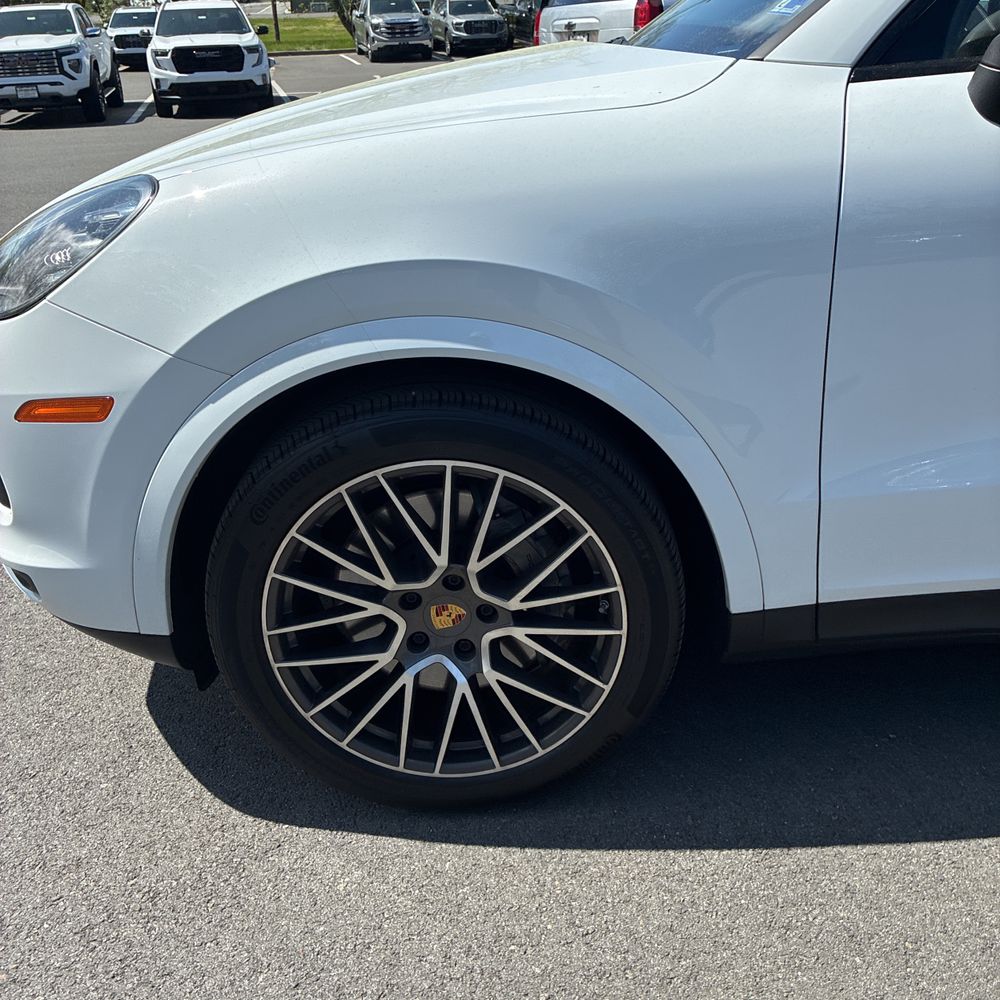 2022 Porsche Cayenne S